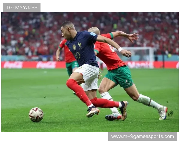 商人视角下的球星成长与足球商业化发展之路